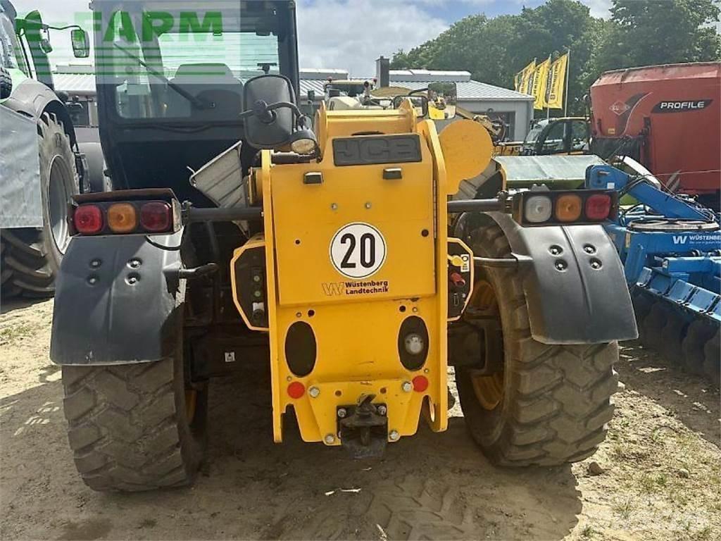 JCB 542-70 Kmetijski teleskopski nakladalci