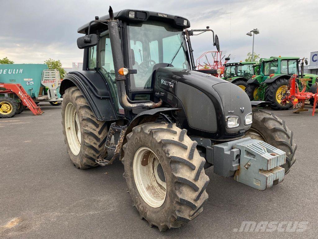 Valtra N92 HITECH Traktorji
