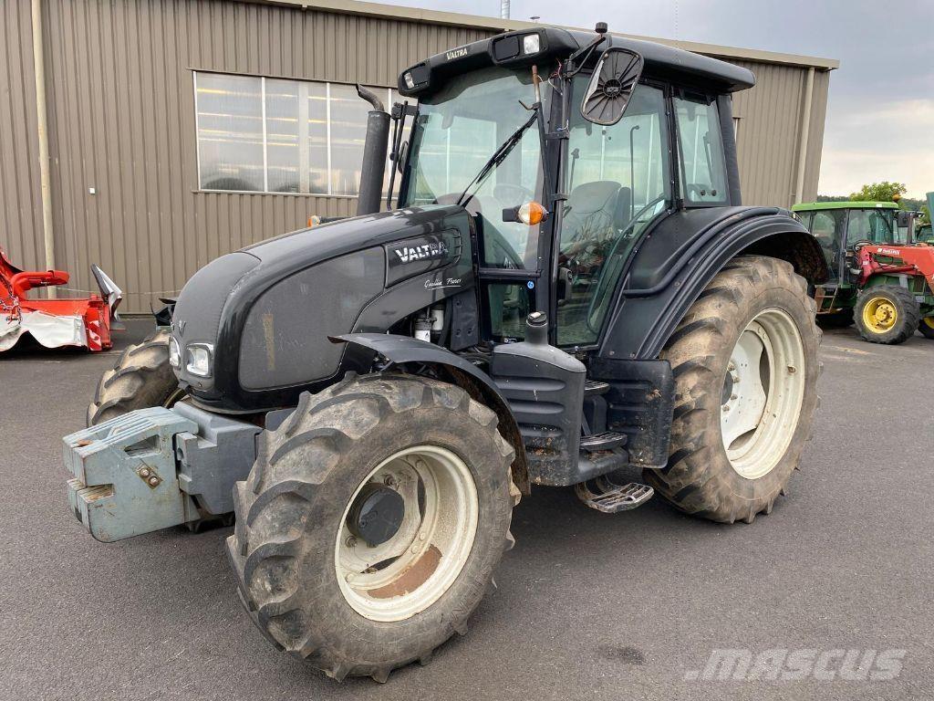 Valtra N92 HITECH Traktorji