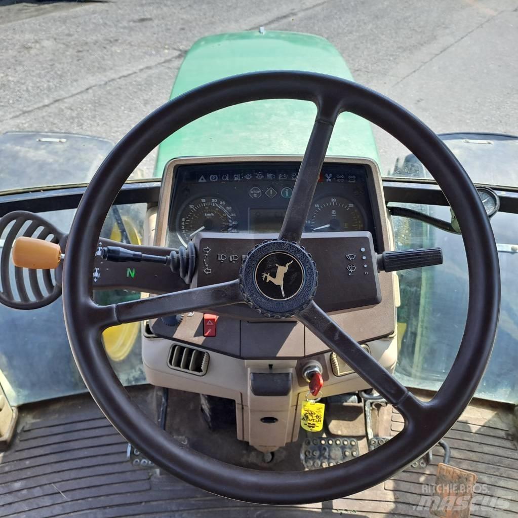 John Deere 6910 Traktorji