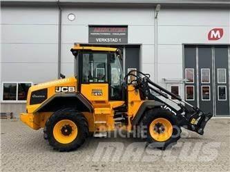 JCB 411 HT Kolesni nakladalci
