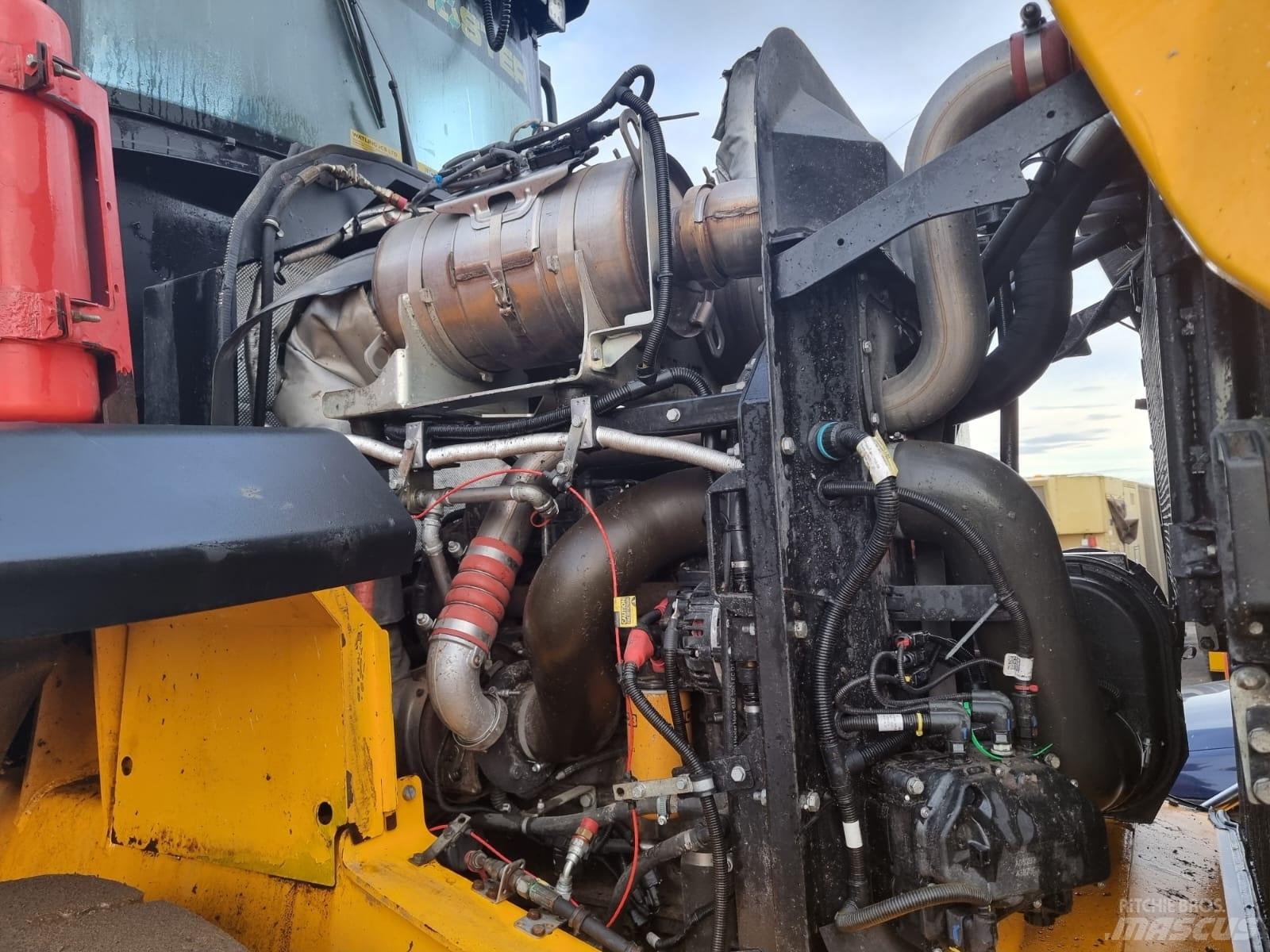 JCB 437 Hi-Tip Kolesni nakladalci