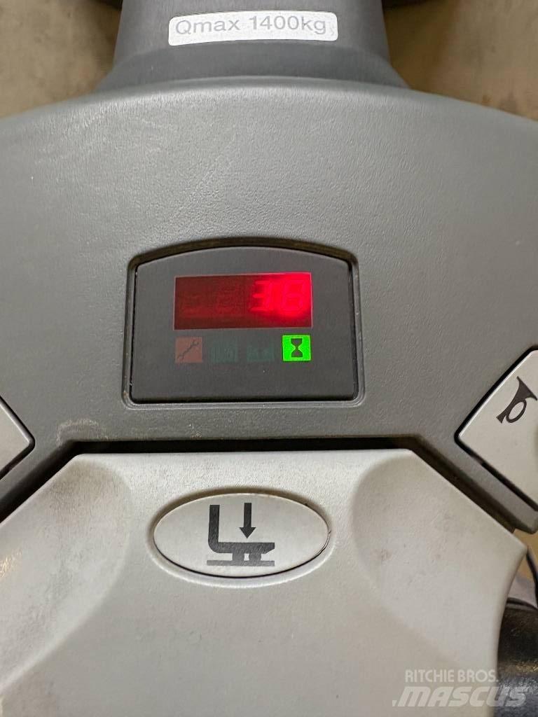 Cesab P 214 Električni nizko dvižni viličar