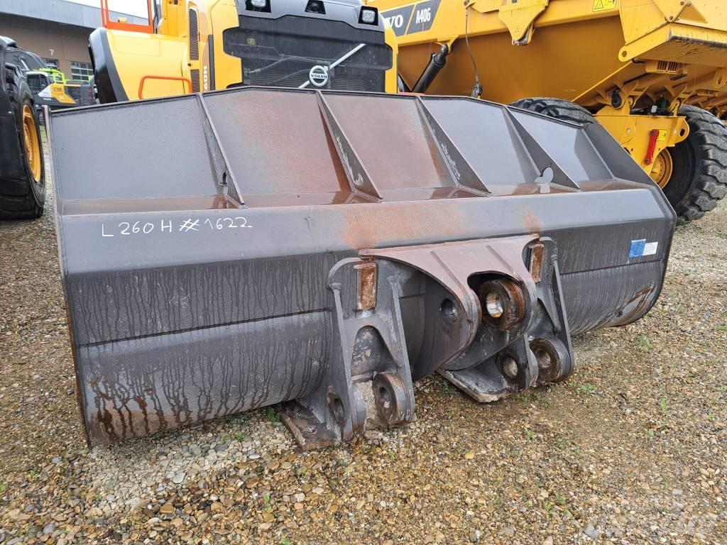Volvo L 260 H Kolesni nakladalci