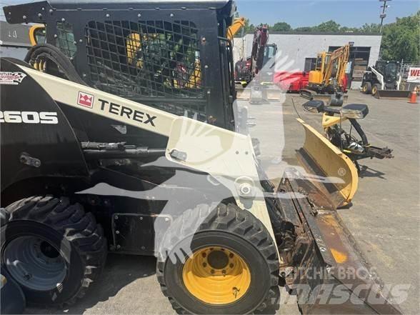 Terex R260S Skid steer mini nakladalci