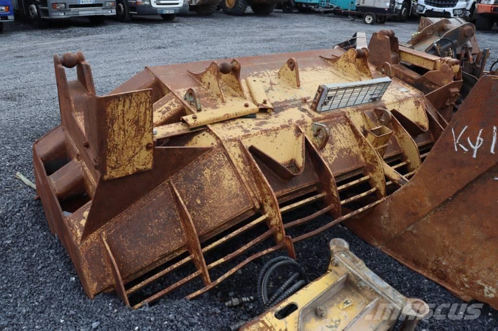 CAT D 6 H XL Buldožerji goseničarji