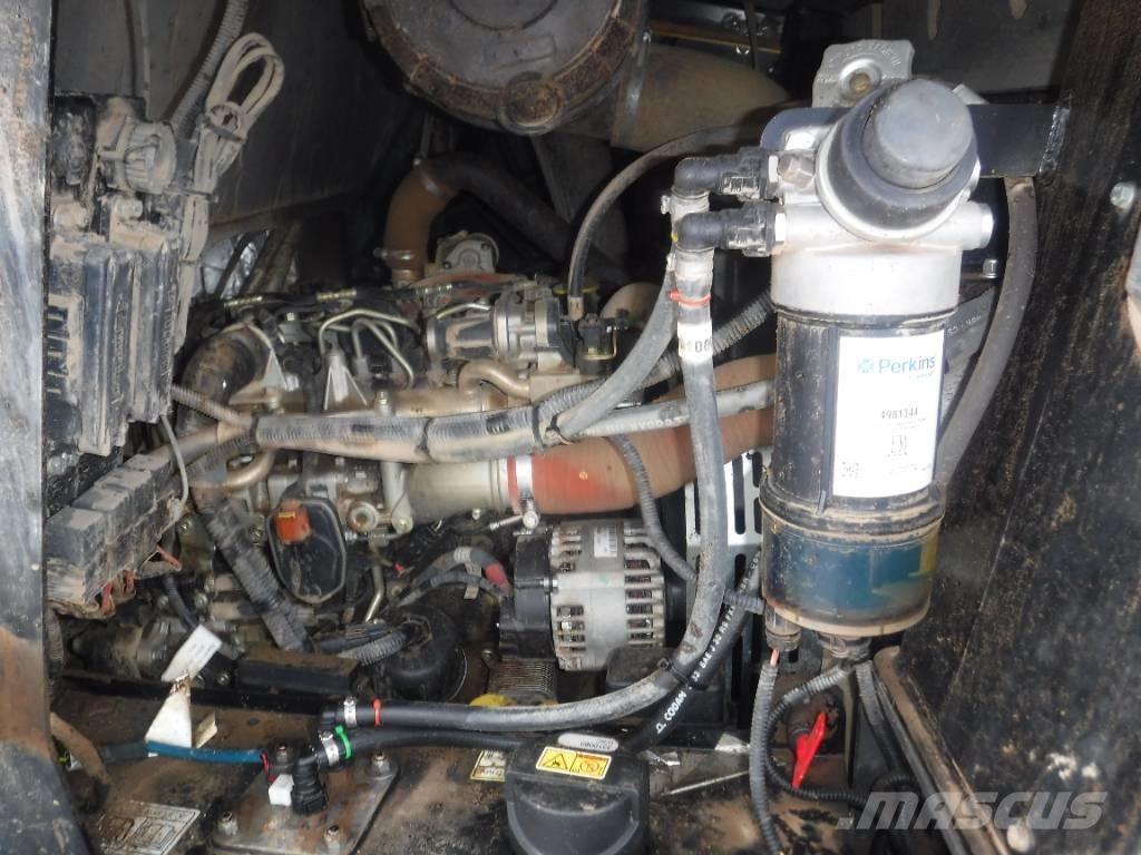 Mecalac 6 MDX Ne cestni demperji