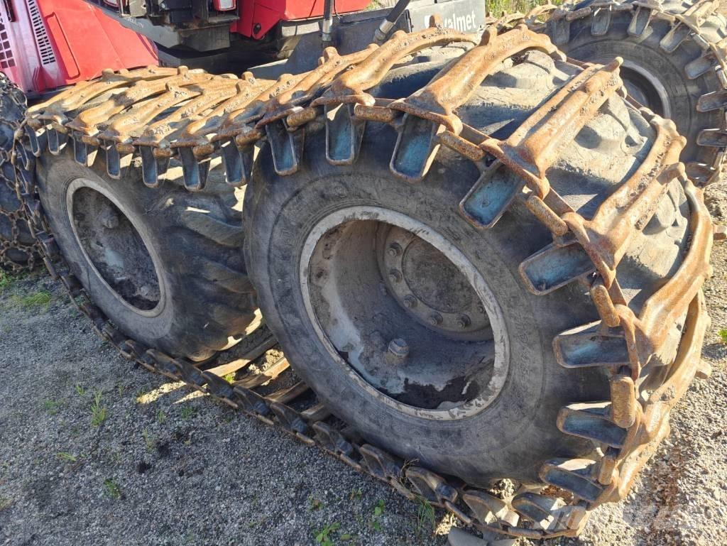 Valmet 911.4 Harvesterji