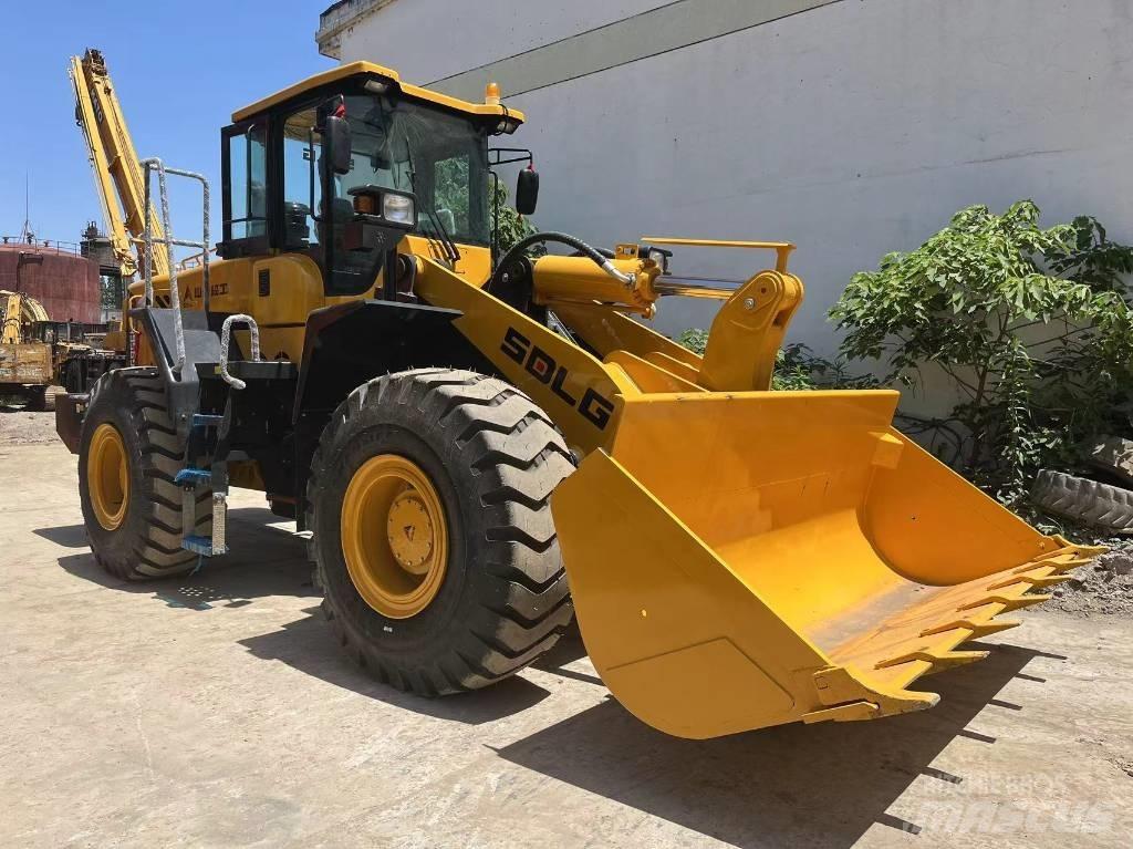 SDLG L 956 L Kolesni nakladalci