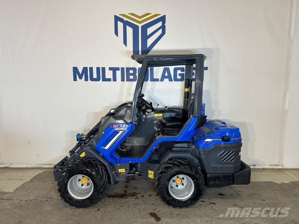 Multione 7.2K Skid steer mini nakladalci