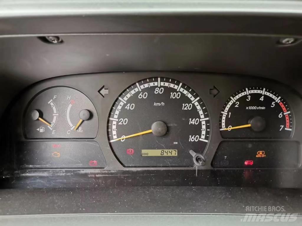 Toyota Coaster Bus Mini avtobusi