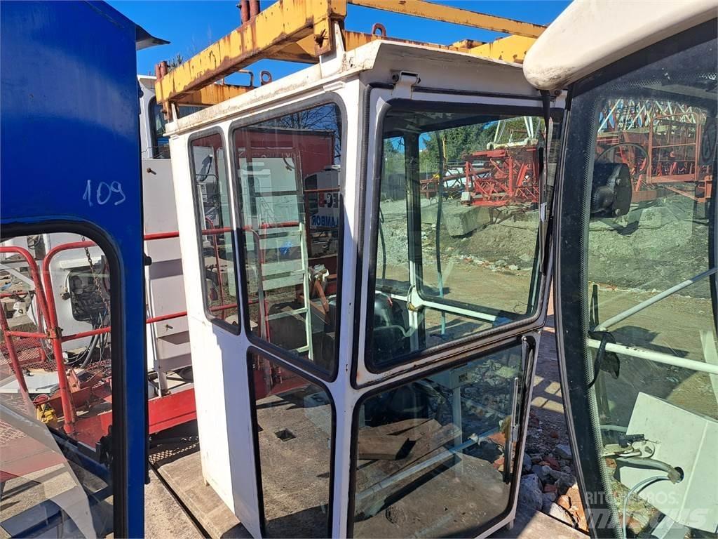 Liebherr 90LD Drugo
