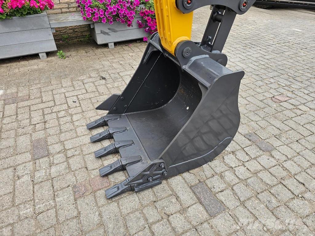 XCMG XE60GA Mini bagri <7t