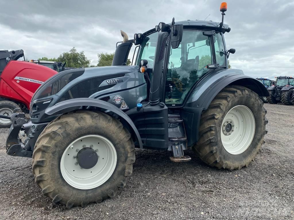 Valtra T 174EA Traktorji
