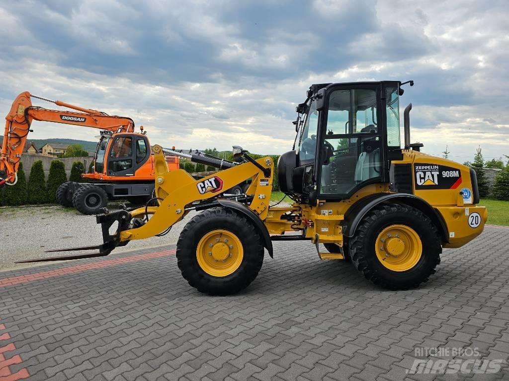 CAT 908 M Kolesni nakladalci