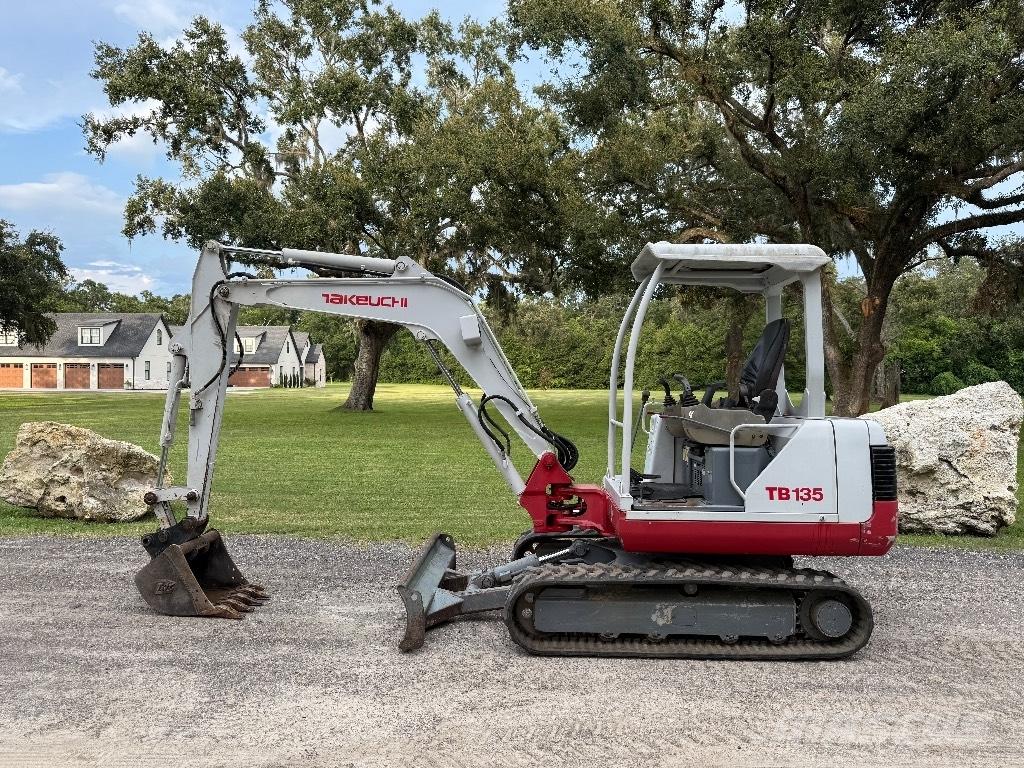 Takeuchi TB 135 Mini bagri <7t