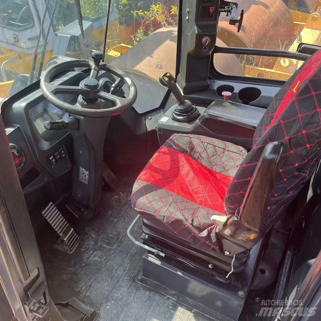 LiuGong 862 Kolesni nakladalci