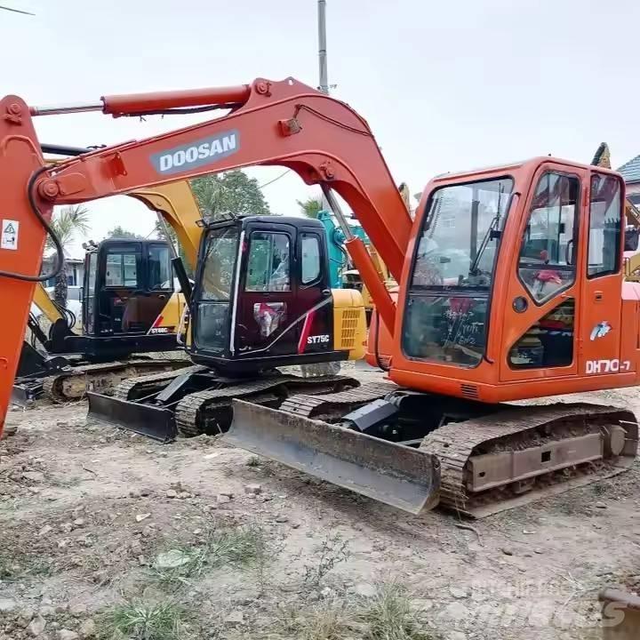 Doosan DH70-7 Bagri goseničarji