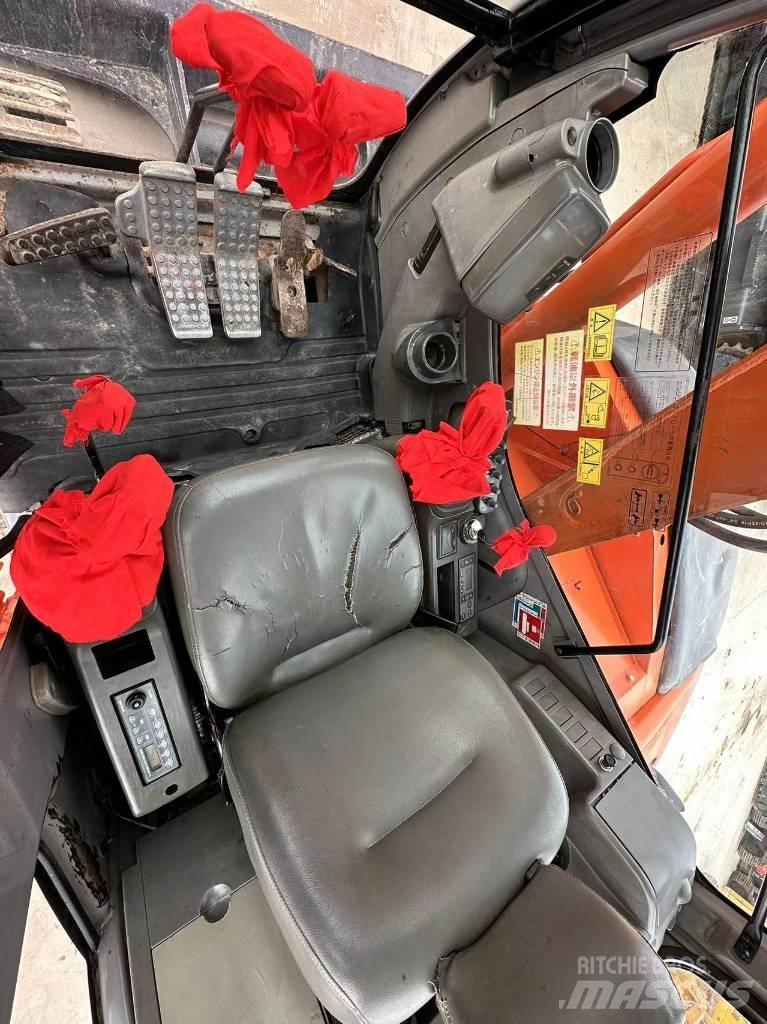 Hitachi ZX 75 Bagri goseničarji