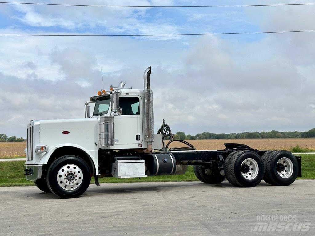 Peterbilt 388 Vlačilci