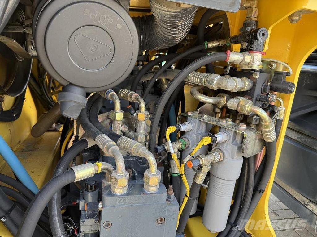 Bomag BW 151 AD-4 Dvojni valjarji