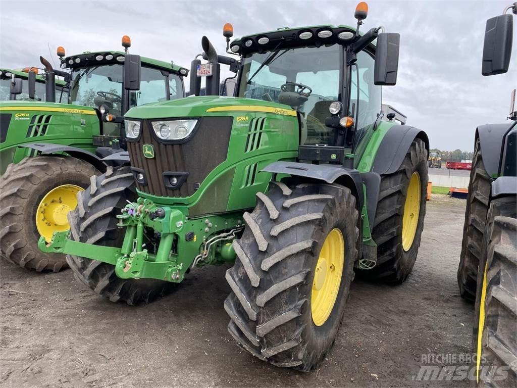 John Deere 6215R Traktorji