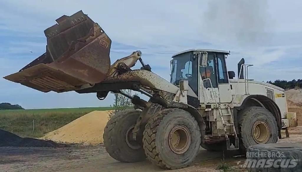 CAT 966 H Kolesni nakladalci