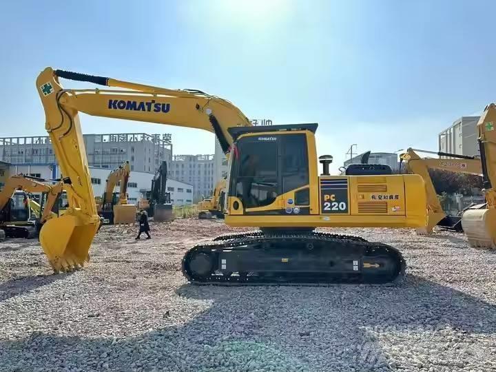Komatsu PC 220 Bagri goseničarji