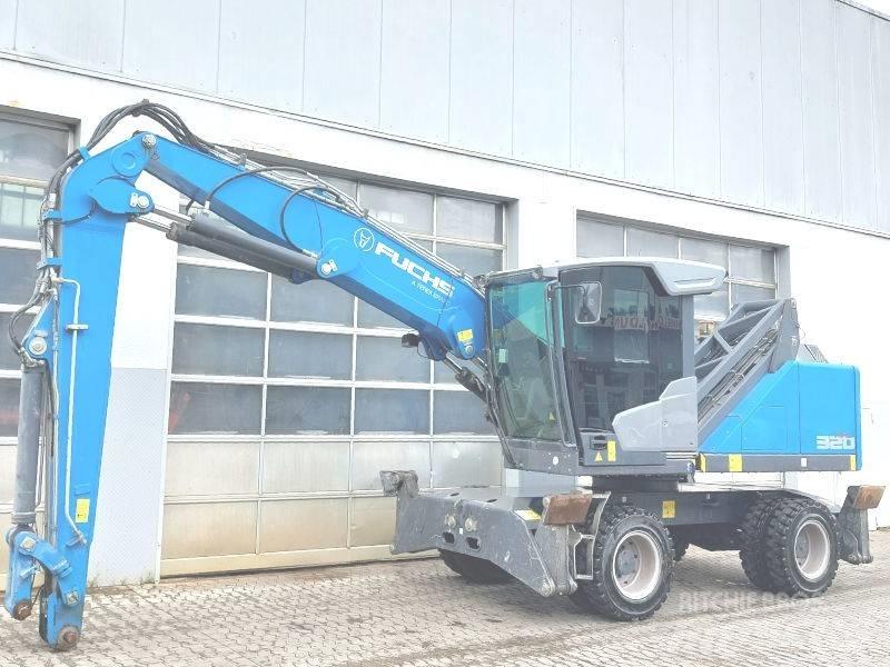 Fuchs MHL 320 F Bagri za prekladanje primarnih/sekundarnih surovin