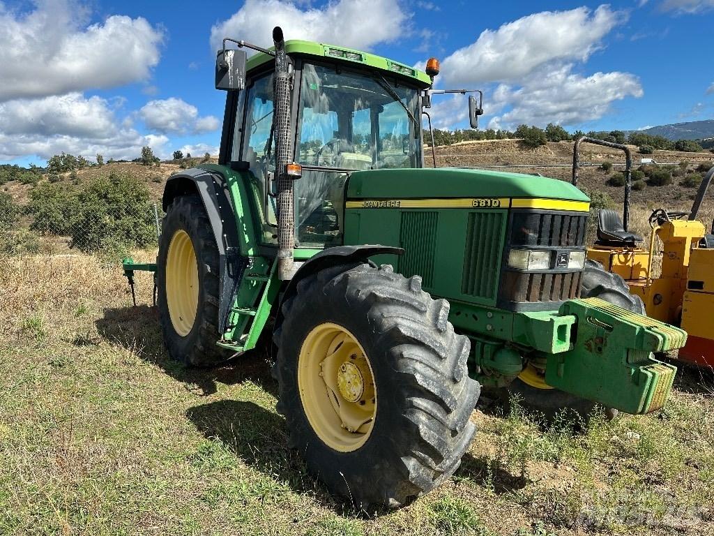 John Deere 6810 Traktorji
