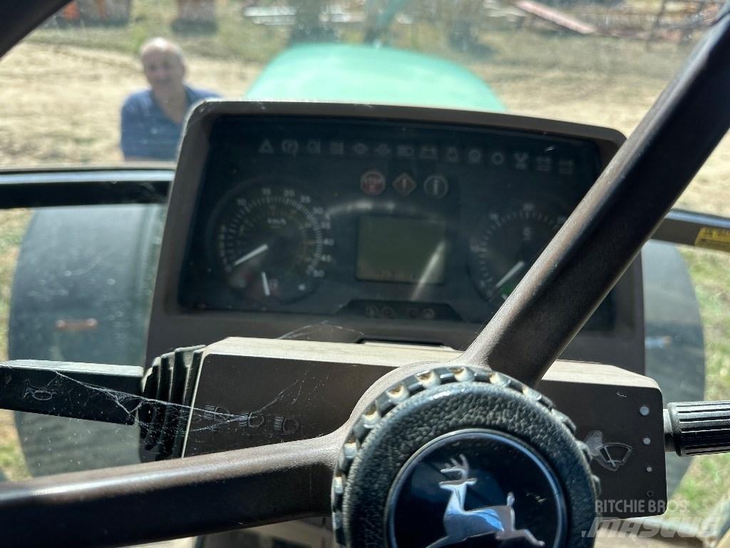 John Deere 6810 Traktorji