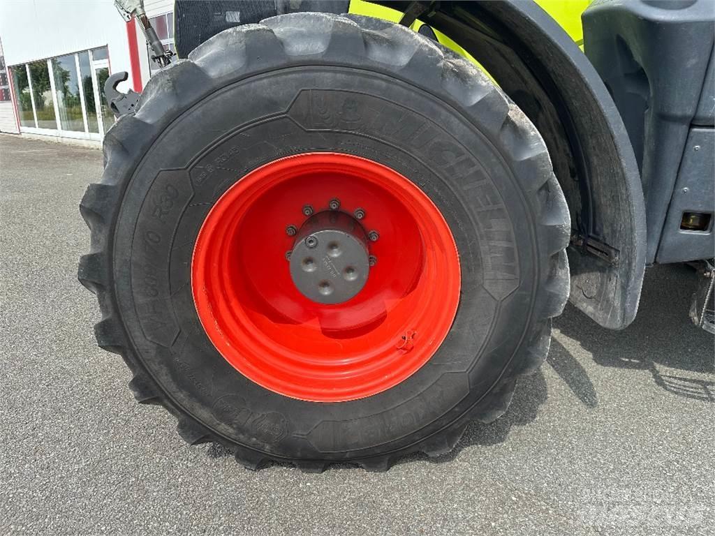 CLAAS Axion 870 Traktorji