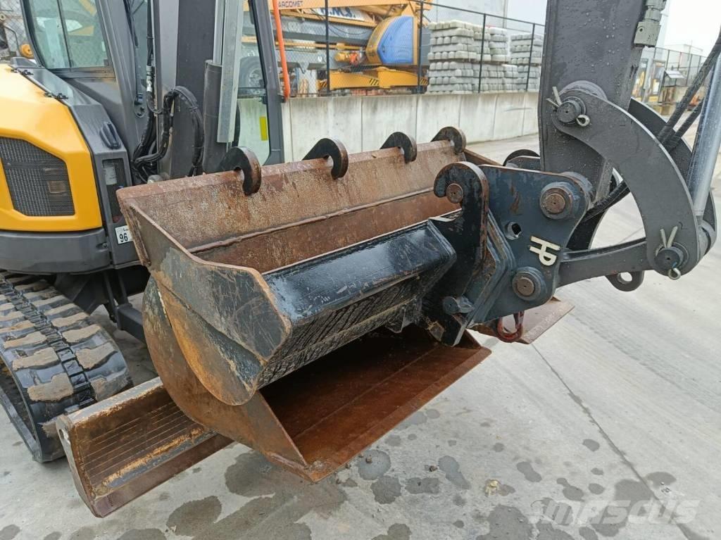 Volvo ECR 50 F Bagri goseničarji