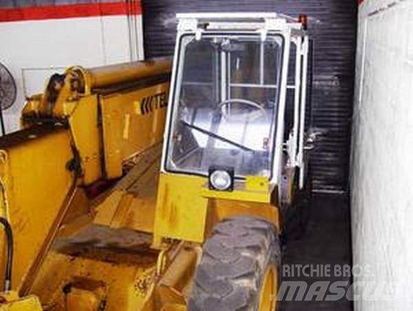 JCB 530B-4HL Terenski viličar