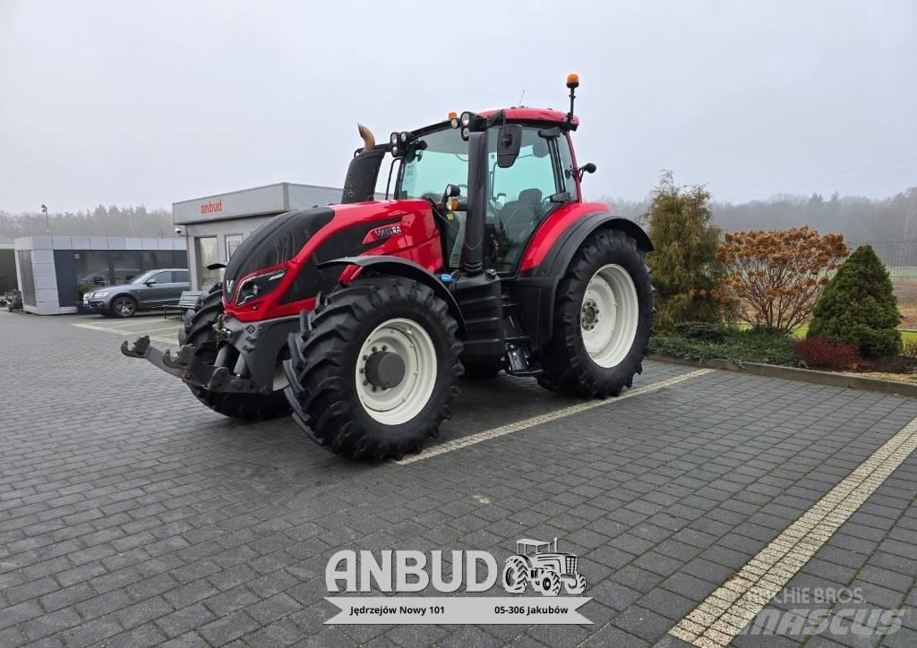 Valtra T234 Versu Traktorji