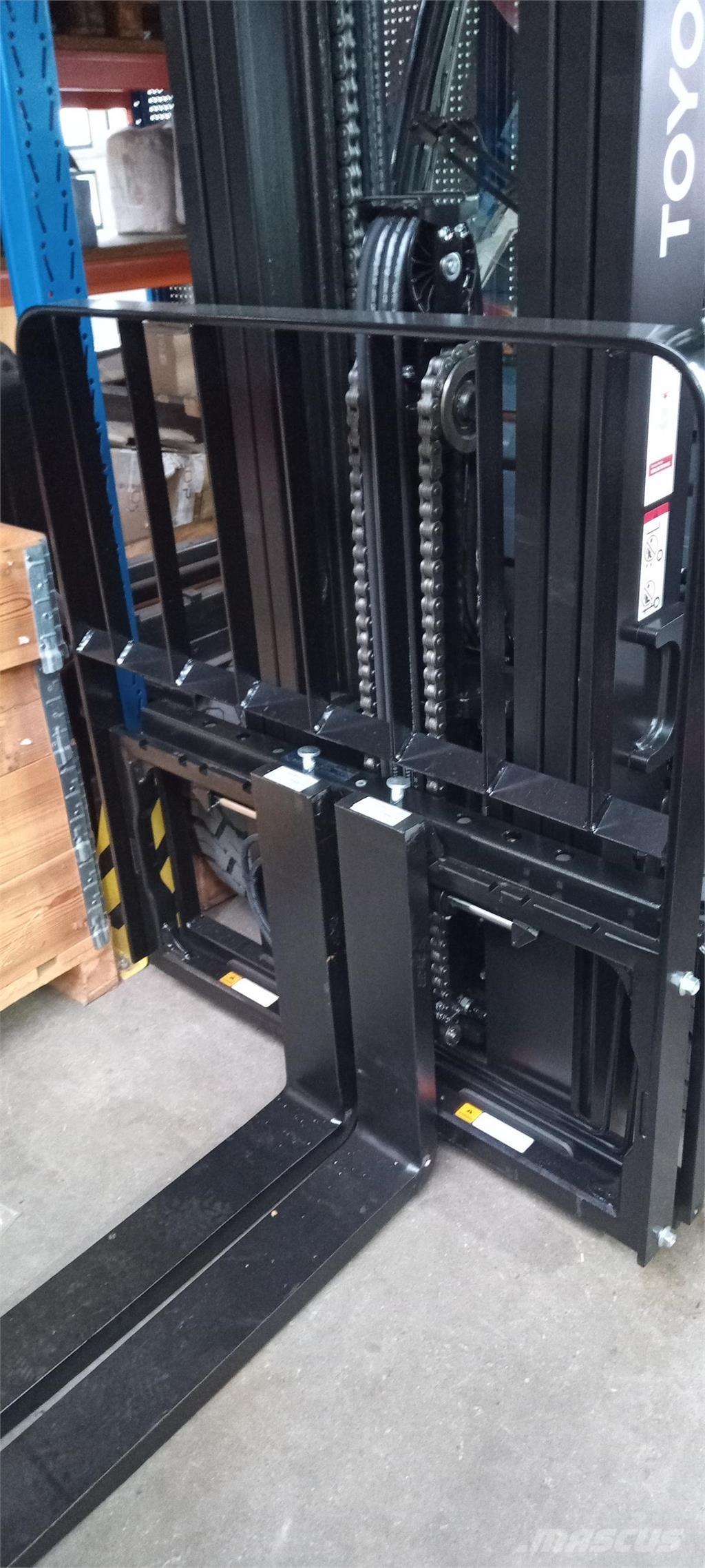 Toyota 52-8FDF30 Dizelski viličarji