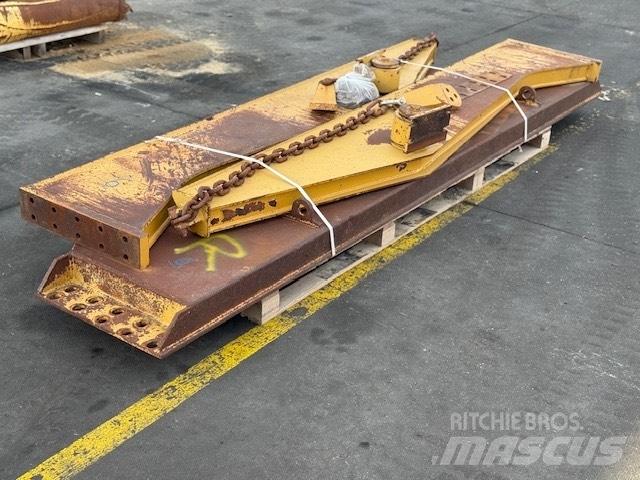 CAT 735 TAIL GATE Zglobni demperji