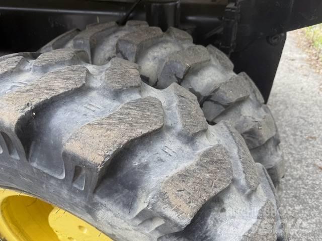 New Holland WE 170 C Bagri na kolesih