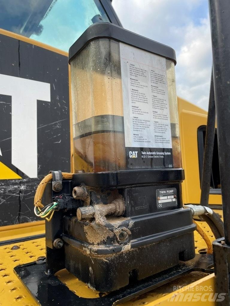 CAT 745 C Zglobni demperji