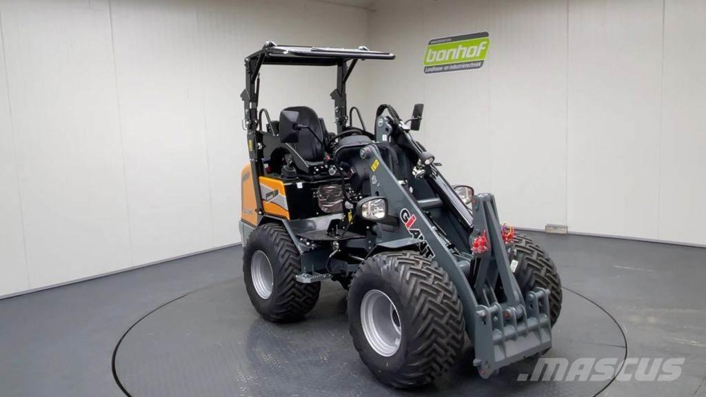 GiANT G2500 HD Kolesni nakladalci