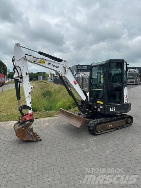 Bobcat E 32 Mini bagri <7t