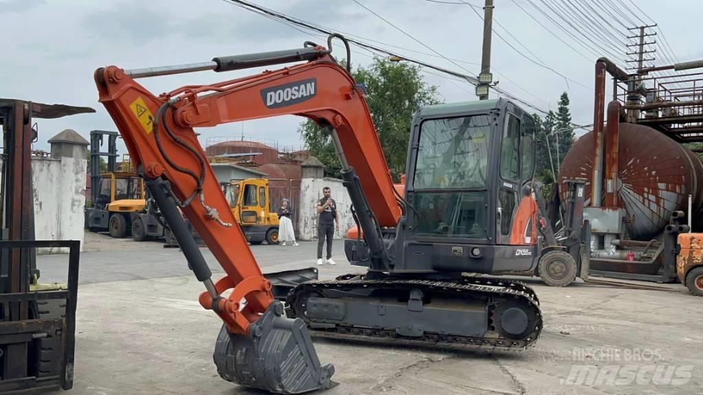 Doosan DX 55 Mini bagri <7t