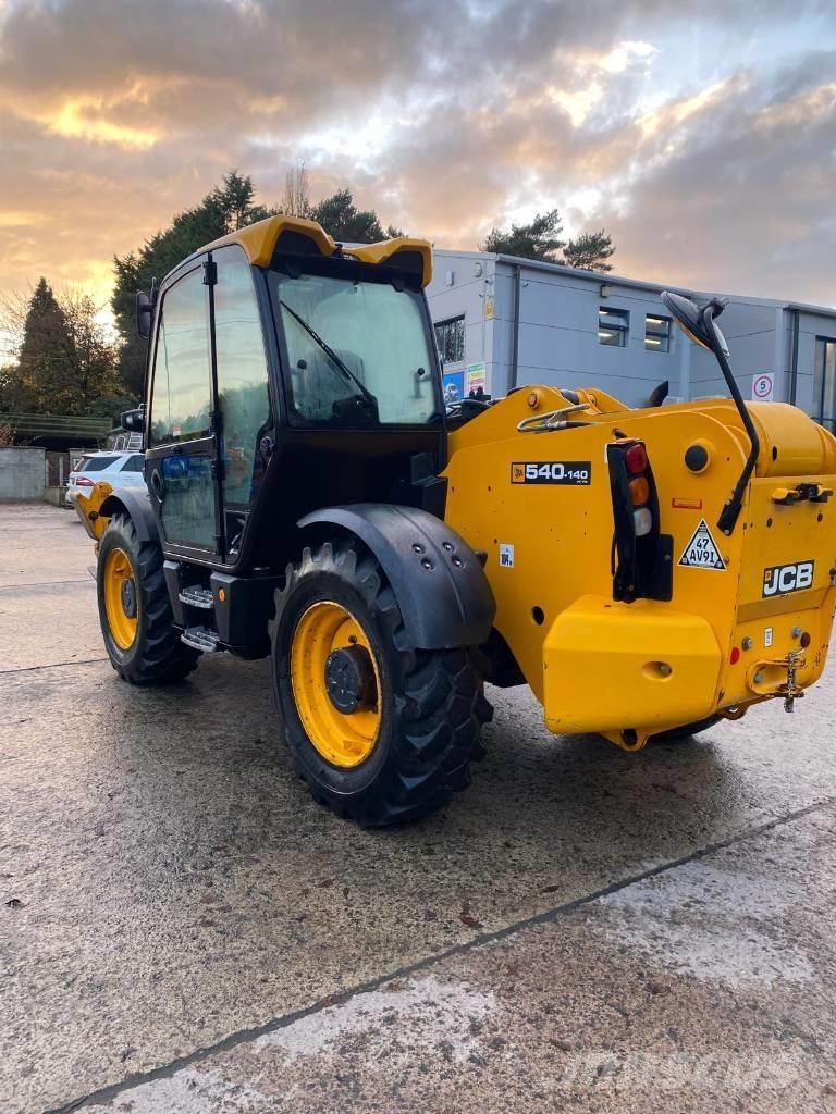 JCB 540-140 Teleskopski viličarji