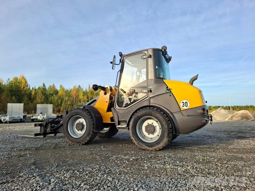 Mecalac AX850-HL Kolesni nakladalci