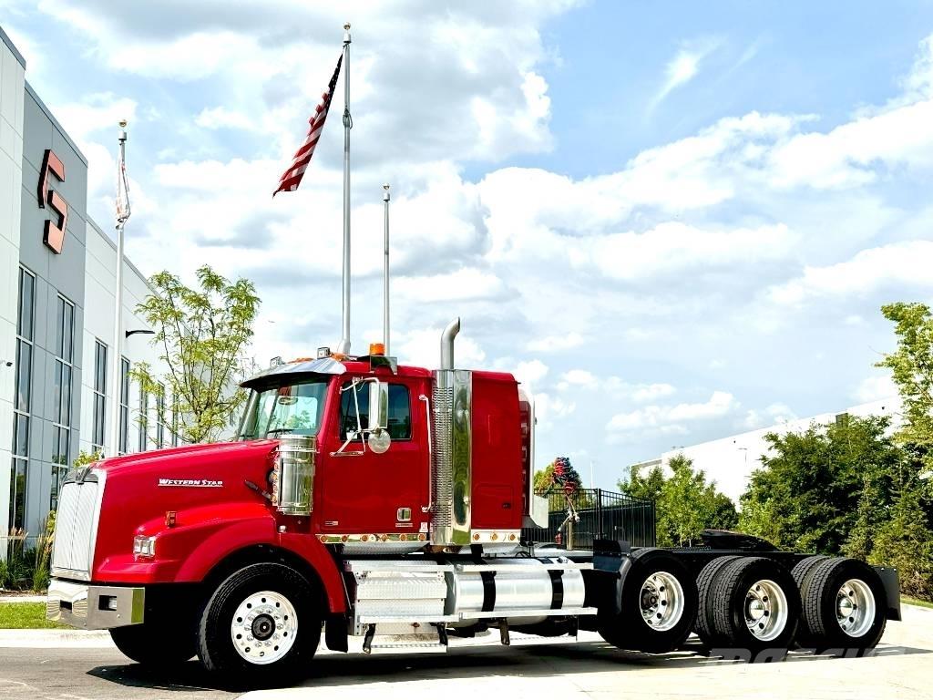 Western Star 4900 SB Vlačilci