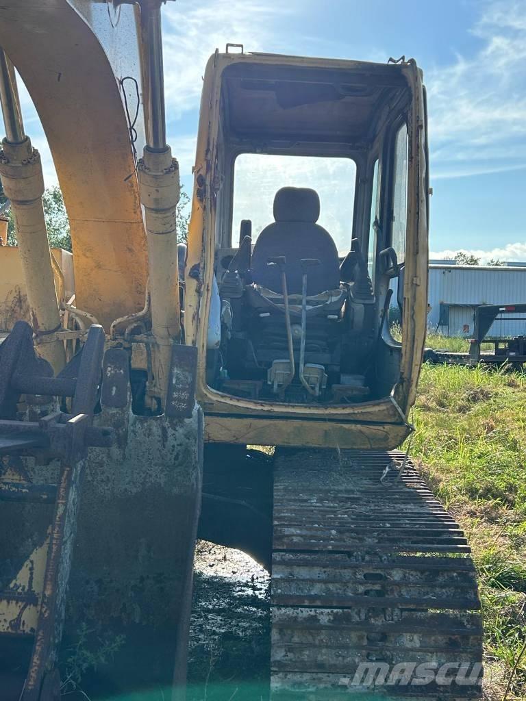 John Deere 120 Bagri goseničarji
