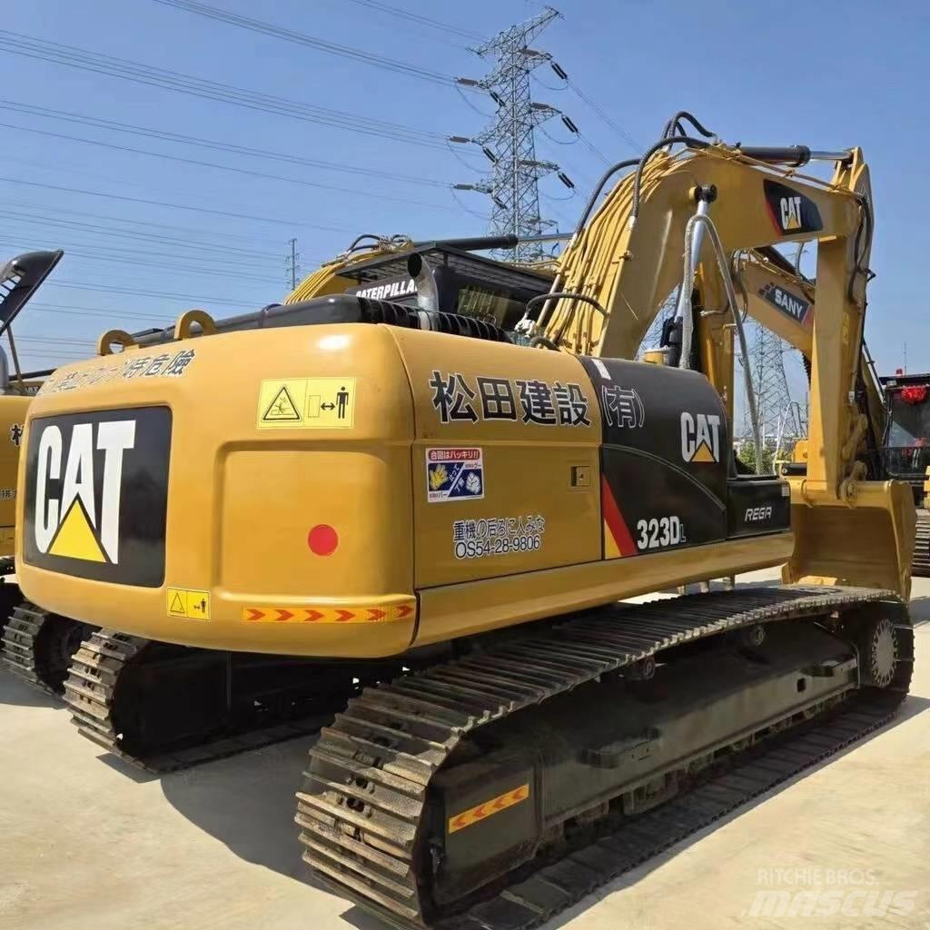 CAT 323 D Bagri goseničarji