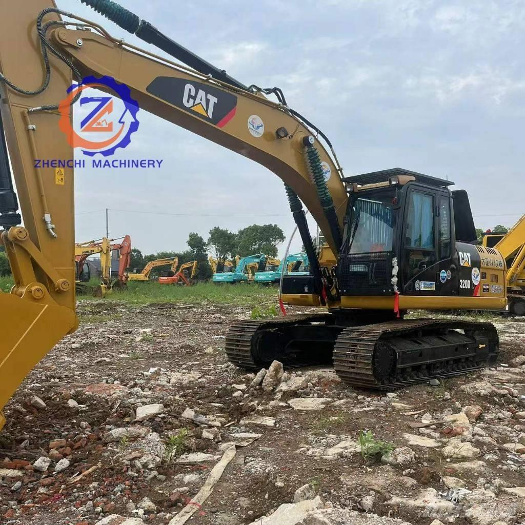 CAT 320 D2 Bagri goseničarji