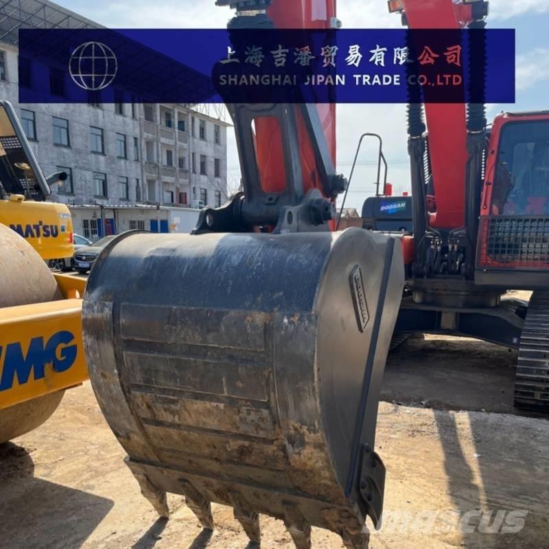 Doosan DX 225 LC Bagri goseničarji