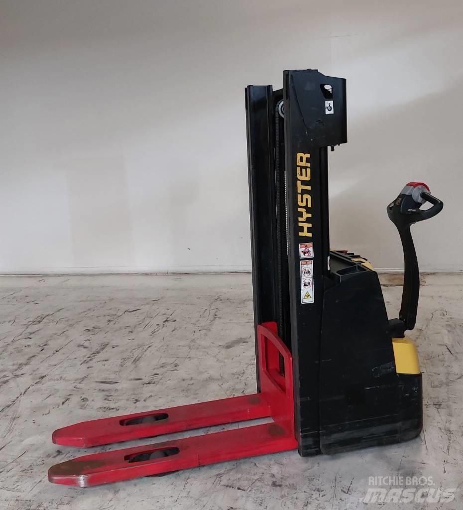 Hyster S 1.0 Ročni električni viličar
